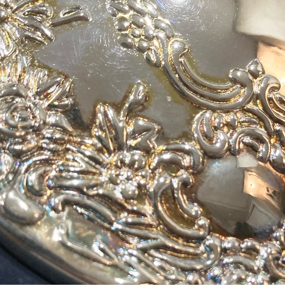 Vintage 3 Piece Silver played Vanity set - Picture 3 of 7